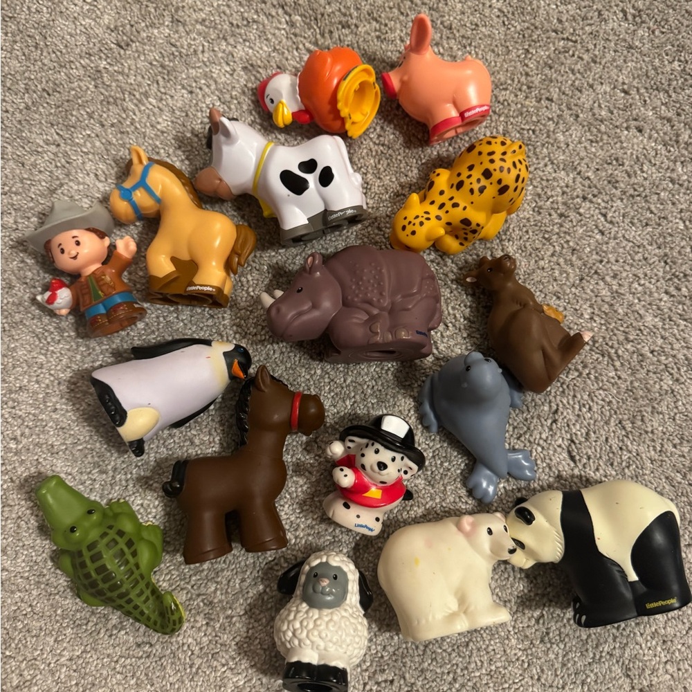 Fisher Price Little People lot misc. years 1997, 2001, 2006, 2015, 2017 & modern